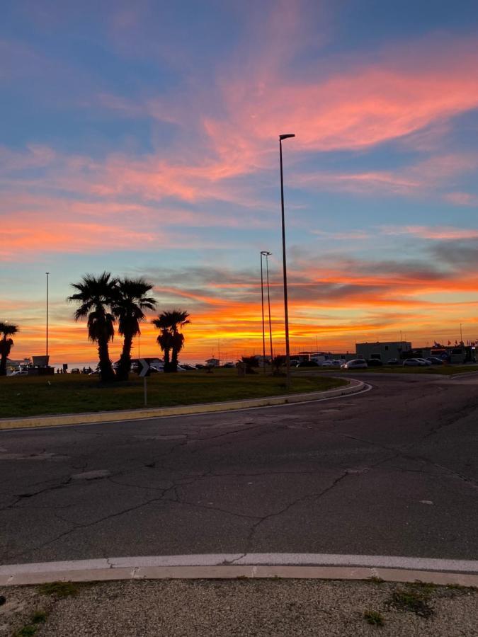 Appartamento Tra mare e arte Lido di Ostia Esterno foto