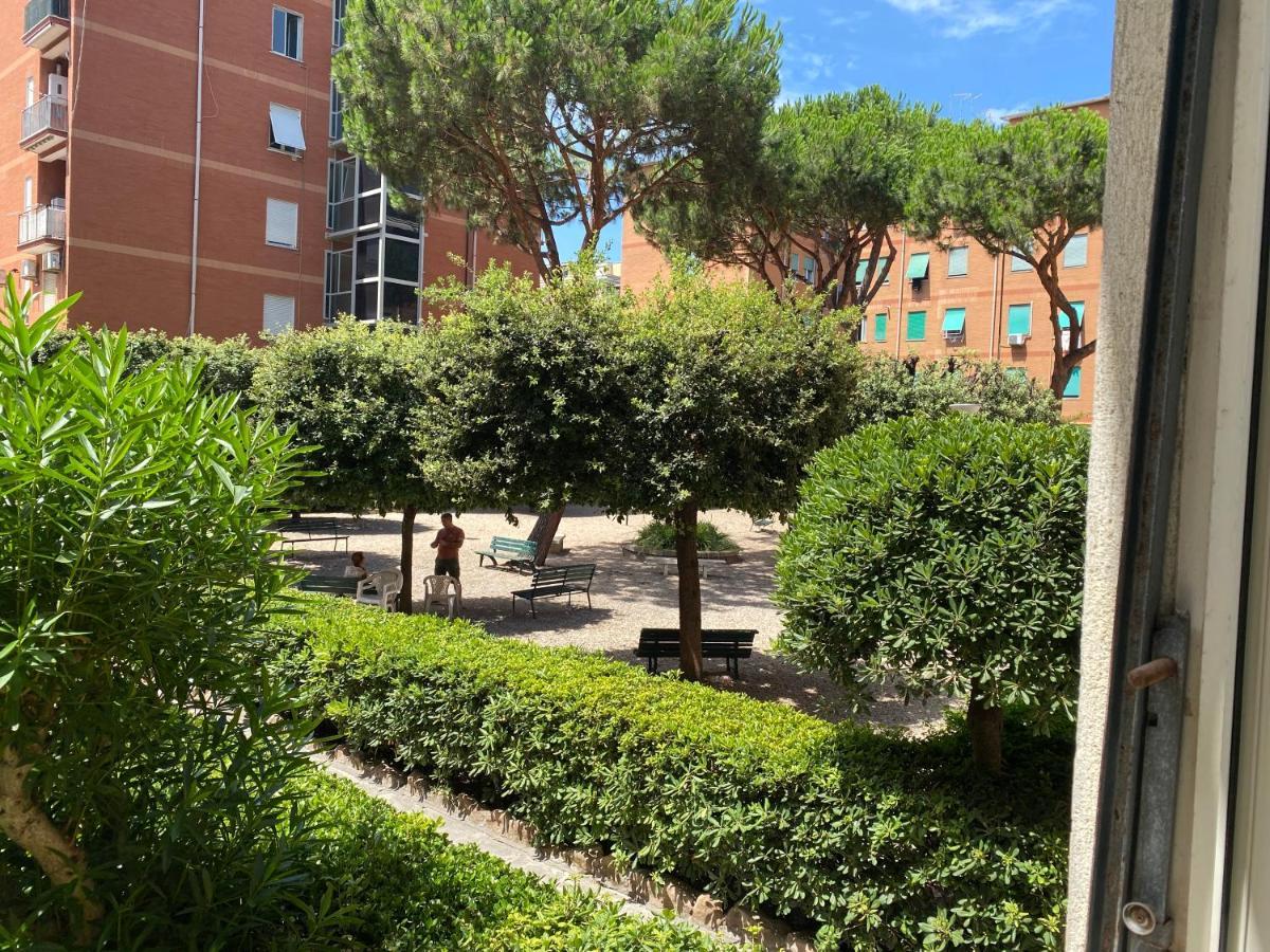 Appartamento Tra mare e arte Lido di Ostia Esterno foto